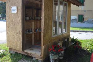 Izmenjevalnica v Zavodu Stanislava bo postala spomladanske in jesenska stalnica 3